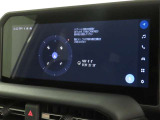 メーカー装着のディスプレイオーディオを装備しております。
