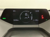 ご来店希望ございましたら、ご出発される時にお電話いただければ、その時点で在庫確認いたしまして、商談中でなければ向かっていただいている間、予約にしお待ちすることができますのでお気軽にご連絡ください。