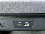 [USBソケット]今や必需品のUSB!!お出かけの際には大活躍間違いなし!!!