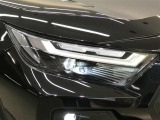LEDヘッドライトです。デザイン性がよくとても明るいので、夜間の走行や悪天候でも安心です。しかも長寿命!