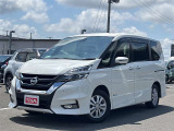 当店は常時100台の在庫を展示しており、県内随一規模のハイブリッドカー専門店です。