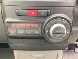 エアコンはオートエアコンです。