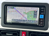 お出かけの際に安心のナビ付です☆バックカメラ機能で駐車もスムーズに行えます。