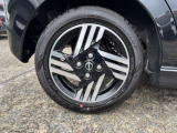 運転席側後ろのタイヤです。