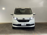 オートリトラミラードアの施錠・解錠と連動して、ドアミラーを自動で格納・展開します。