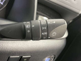 【オートライト】車外の明るさに応じて自動的にライトの点灯・消灯をしてくれます