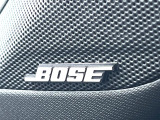 【BOSEサウンドシステム】メーカーオプションの高品位サウンドシステムを搭載。専用のチューニングが施された大小様々なスピーカーから良質なサウンドが奏でられ、臨場感あふれる音響空間を演出します。