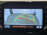 【バックモニター】駐車時に後方がリアルタイム映像で確認できます。駐車時や、夜間のバック時に大活躍♪
