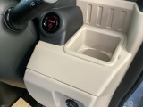 スマートキーシステム搭載ですので、ハンドル横のスイッチを押せば、エンジンスタート!