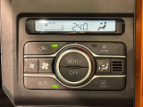 車内空調は&rdquo;AUTOエアコン&rdquo;にお任せ。運転に集中出来ますよ!