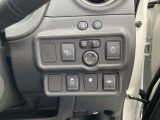 運転席回りのスイッチ類です。