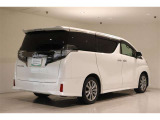 ★トヨタ認定中古車ライト★ 1年間走行距離無制限の「ロングラン保証」が付いています。全国約5,000ヶ所のトヨタのお店で保証修理可能です。お出かけ先でも安心です。選べる延長保証もご用意しています。