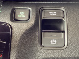 スマートな電子制御式パーキングブレーキに加え、渋滞時などでブレーキペダルから足を離しても停車を維持するオートブレーキホールド機能により、運転がより快適になります。