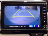バックをするとき自動でリアの様子が映る『リアカメラ』付き! 画面で確認しながらバックが出来るので駐車の時も安心です。