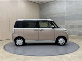 全車1年間の走行距離無制限のロングラン保証付きです。また、さらに安心をお求めの方には1年〜2年の保証延長ができる「ロングラン&alpha;保証」(有償)もお選びいただけます。