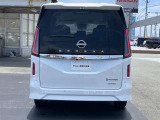 初度登録月から数えての日産自動車の新車保証を継承いたします。(3年6万キロ走行までの一般保証、5年10万キロ走行までの特別保証)