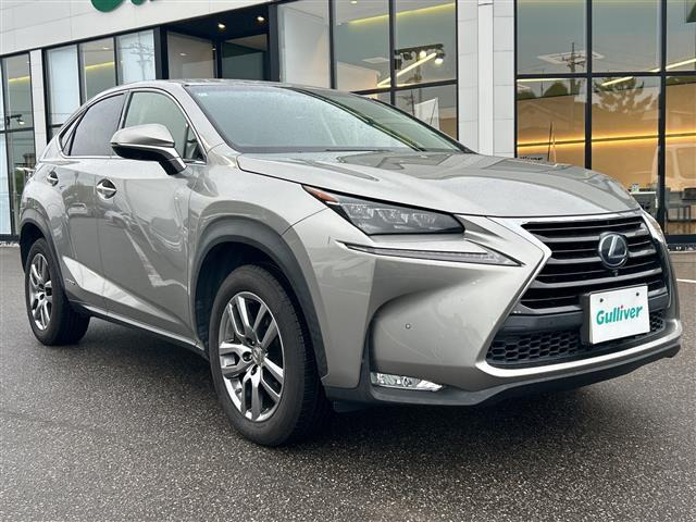 NX 300h Iパッケージ 4WD 本革シート