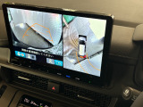バックギアに入れるだけで自動でリヤカメラに切り替わります!車庫入れやバックが苦手な方にオススメ!