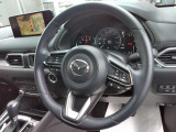 ハンドルはチルト機能、テレスコ機能付き!上下前後調整可能です。自分に合った位置に調整できます。