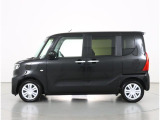 中古車だからこそオススメのボディーコーティング!!ボディ全体を磨く下地処理から丁寧に行い、細かい傷や水垢等の汚れを奇麗にしてから施工いたします!!ビフォー・アフターがハッキリとお判りいただけます!!