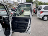 お手頃価格の軽自動車からコンパクトカー・ミニバンなど多彩なラインナップでお客様をお待ちしております!