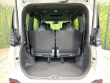 【パワーバックドア】スマートキーや運転席のボタンを押すだけでリアゲートが自動で開閉します!荷物を持っている時や、高い位置にあるバックドアを閉める際に便利な機能です♪