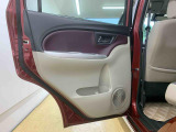 気持ちよく快適にお乗りいただけるように、外装を美しく仕上げるだけでなく内装も細部にいたるまで徹底した清掃・洗浄を実施してお客様にお届けいたします。