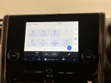 いまや必須装備「ナビゲーション」搭載!知らない場所にスイスイッとドライブ。もう、これなしではハンドルを握れませんね!でも運転中の操作は危険ですのでご注意ですね☆