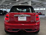 全てのMINIに全国のMINI正規ディーラーでご利用いただける保証をお付けしてご納車させていただいております(一部特殊車両を除く)。
