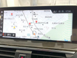 ●純正ナビ:一体感のあるナビは、高級感ある車内を演出してくれます。オーディオ機能も充実しておりますので、運転もより楽しめます♪