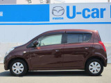 純正ホイールカバーで全体的にデザインがまとまっています。車も人も、オシャレはまずは足元からですね。