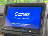 【純正ナビ】人気の純正ナビを装備しております。ナビの使いやすさはもちろん、オーディオ機能も充実!キャンプや旅行はもちろん、通勤や買い物など普段のドライブも楽しくなるはず♪