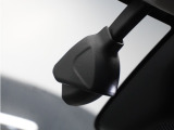 ◆ドライブレコーダー◆映像・音声などを記録する自動車用の装置です。 もしもの事故の際の記録はもちろん、旅行の際の思い出としてドライブの映像を楽しむことができます。