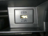【充電用USB端子】デバイスの充電に便利です。※実際の接続端子は写真で確認or店舗までご気軽にお問合せください♪