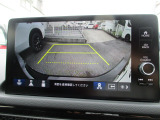 Rカメラで車庫入れ等をアシスト。