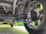 お車を安心してお乗りいただく為には、足回りの定期点検が欠かせません。サービスサポート(有償保証)では無料点検もご提供しており、安心のカーライフをお過ごしいただけるサポート体制が整っています。