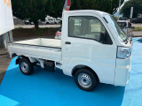 中古車をお選びいただく際に気になる走行距離や修復歴などに加えてキズ・凹みの有無・状態や消耗品の交換、今までの整備状況が &ldquo;ダイハツ認定中古車カルテ&rdquo;でわかります。