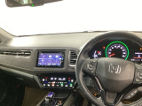 運転席周辺のスマートなレイアウトが、操作のしやすさを実現。快適なドライブをサポートします。