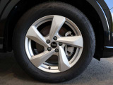 アルミホイール 5アームデザイン 7.0J x 18 235/55R18
