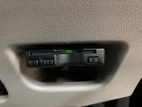ETC車載器装備。高速道路のご利用時にとても便利♪セットアップをしてからお渡ししますので、あとはETCカードを差し込むだけで、わずらわしい料金所での現金支払いが不要となりスムーズに通過できます。