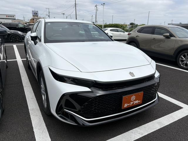 クラウンクロスオーバー2.5 X E-Four 4WDワンオーナー 禁煙車 純正12.3インチナビ