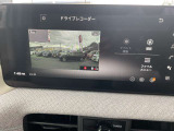 クルマの前後ドライブレコーダー付きです。事故やあおり運転などの状況を客観的な映像証拠として残せることにより、トラブル解決や抑止に役立ちます。