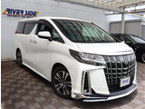 入庫時・販売時・納車前に、弊社基準の68項目に及ぶ点検整備を実施しております。