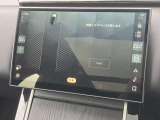 【テクノロジーパック メーカーop価格￥228000】パークアシストは駐車可能なスペースを自動的に検知しドライバーに代わって駐車を行います。ヘッドアップディスプレイとのパックです。