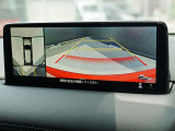 360&deg;ビューモニターを搭載しています。コーナーセンサーと合せてお使いいただくことで、安全、安心にお車の取り回しを行っていただけます。