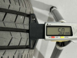 夏タイヤの残り溝は5.0mmです。スリップラインからは3.5mmとなっております。