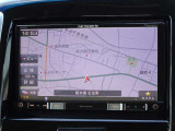 【ナビ】メモリーナビ(AVIC-RZ09)付きです。目的地を設定すれば初めての場所でも簡単に行くことができます。もちろん音楽だって聴けちゃいます♪