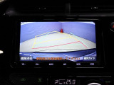 バックガイドモニターで、後方を確認しながら安心して駐車することができます。運転初心者も熟練者も必須の機能ですよ!