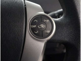 ハンドルから手を放さずに操作出来ますので、安全運転にもつながりますね