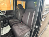 前席の画像です。是非運転席に座っていただき視界等をご確認ください。